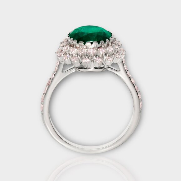 Emerald Engagement Ring - Picture 7 of 9